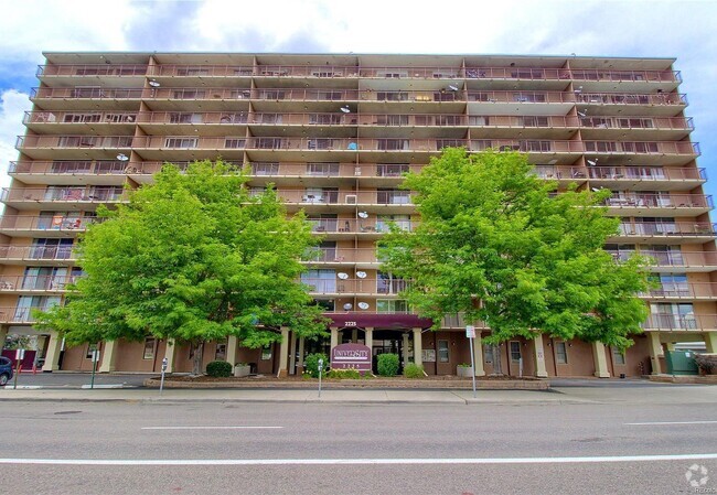 University Park Towers - 2225 Buchtel Blvd S