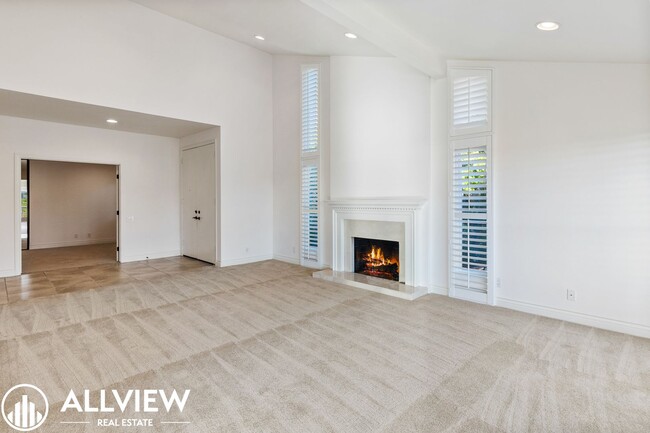 Foto del edificio - 3 Bedroom, 2 Bath Home Available In Jasmin...