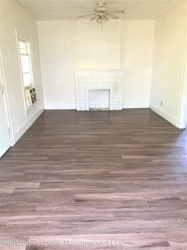 Building Photo - 2 br, 1 bath House - 303 S Lake