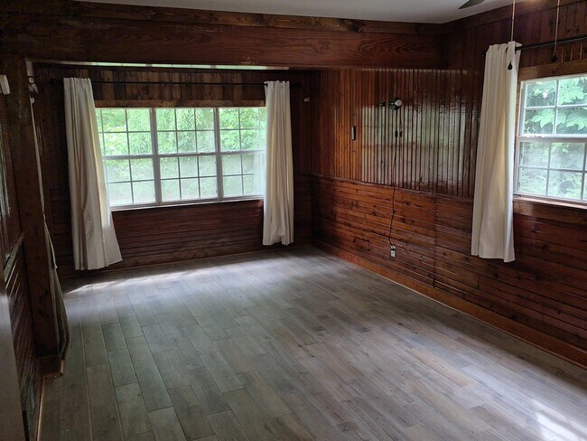 Large Bedroom - 8085 Cedar Hill Ln