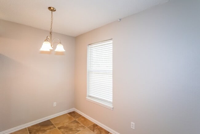 Building Photo - 6416 Kelly Elliott Rd