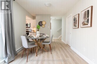 Building Photo - 240-240 Ormond Dr
