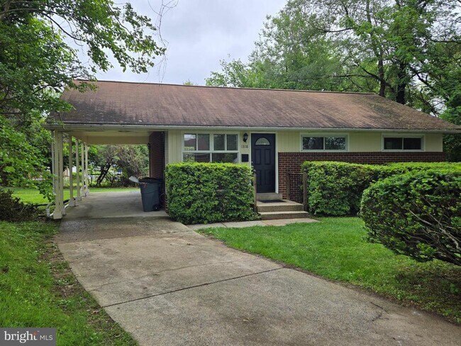 Foto del edificio - 13118 Vandalia Ct