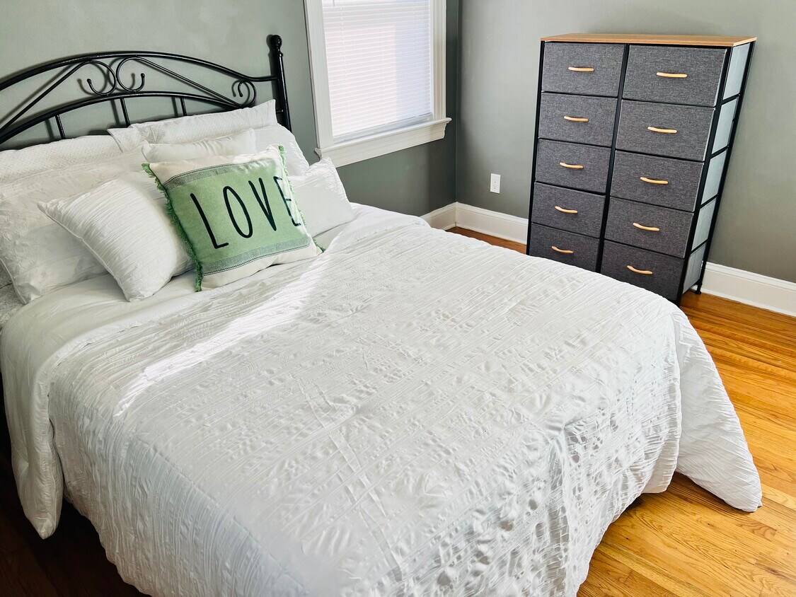 Foto principal - 1303 Cotten Rd