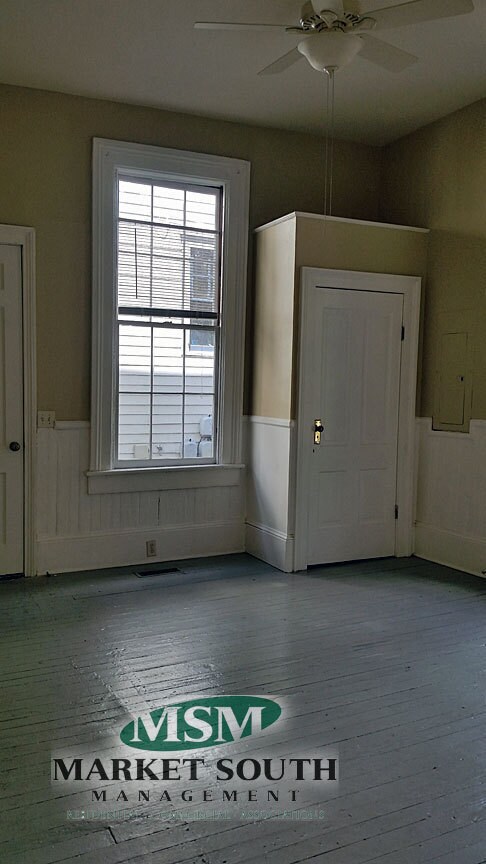 Foto del edificio - 308 E Waldburg St