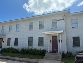 Building Photo - 217 N 1st St