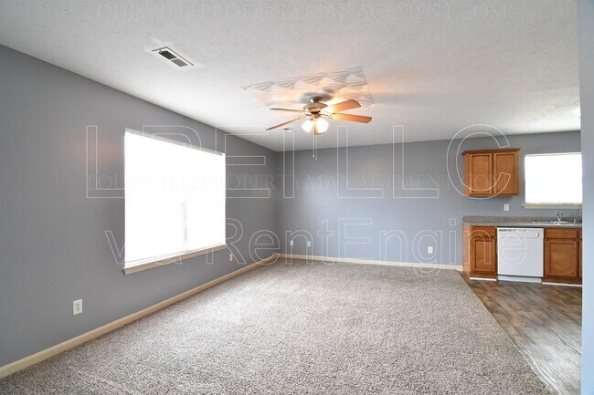 Foto del edificio - 304 Keeneland Dr