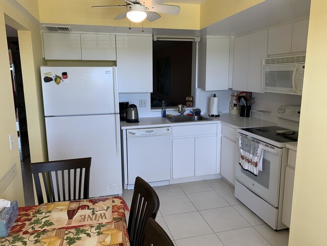 Building Photo - 14671 Bonaire Blvd