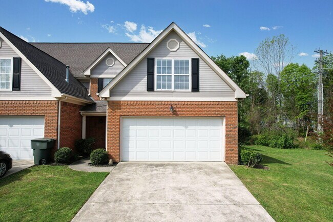 Building Photo - 3064 Igou Crossing Dr