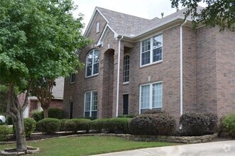 Building Photo - 2713 Stanford Dr
