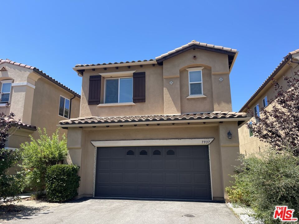 Foto principal - 7937 N Keer Dr