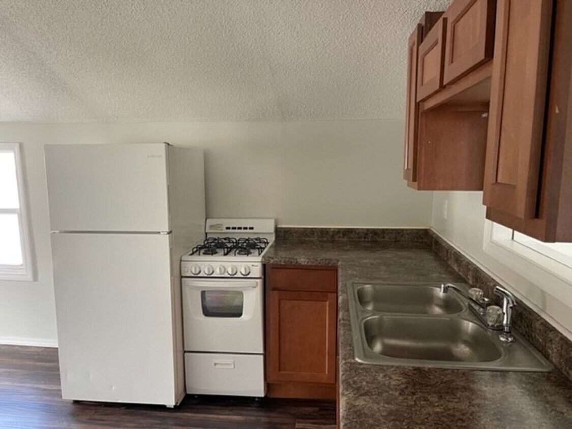 Photo - 409 Campbell Ave