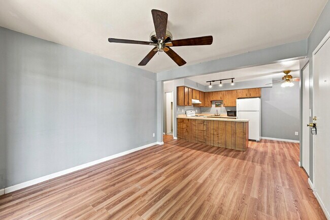 Foto del edificio - $1,340.95 - 1 Bed, 1 Bath Condo in Denver with In Unit Laundry!