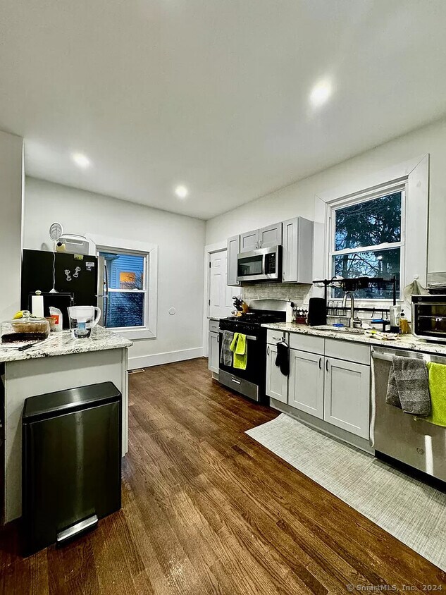 17 Ralston Ave, Hamden, CT 06517 House Rental in Hamden, CT