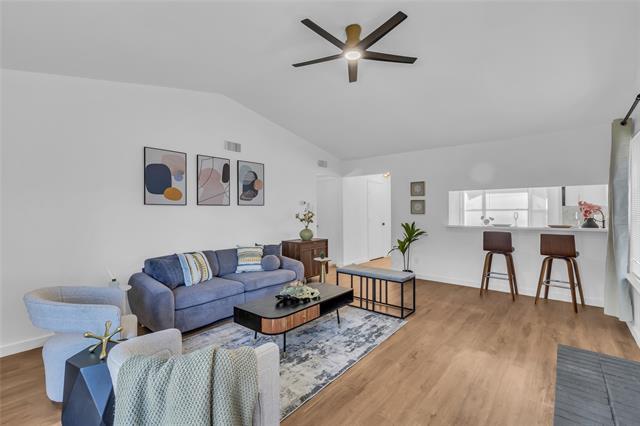 Foto del edificio - 3808 Duck Creek Dr