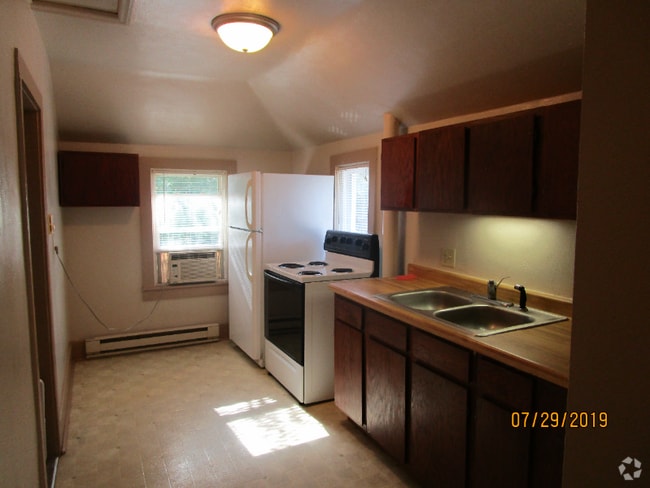 Building Photo - 529 4th St