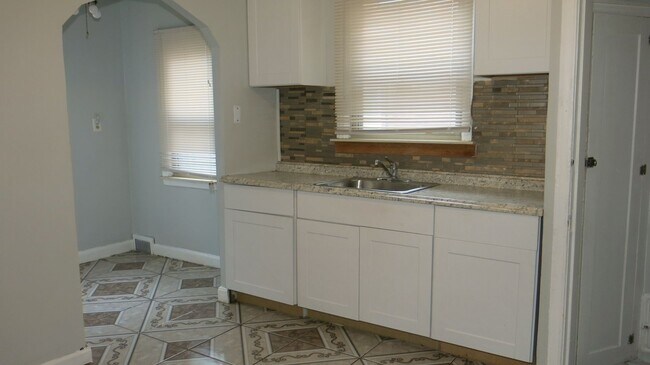 Foto del edificio - 5543 Haverhill St