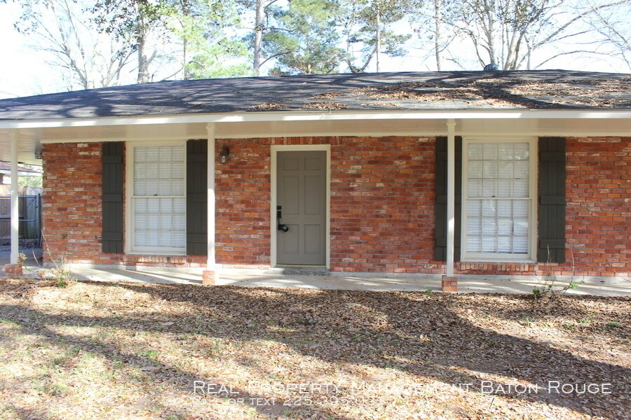 Primary Photo - Beautiful Home Near Highland and Kenilworth