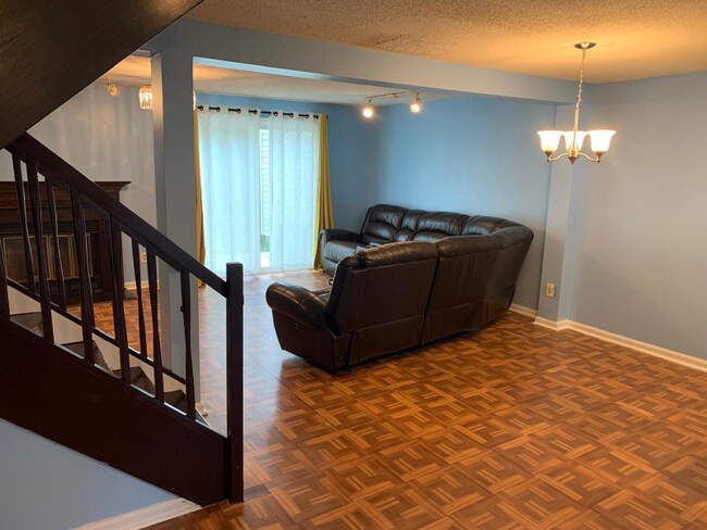 Foto del edificio - 5328 Fair Wind Ln