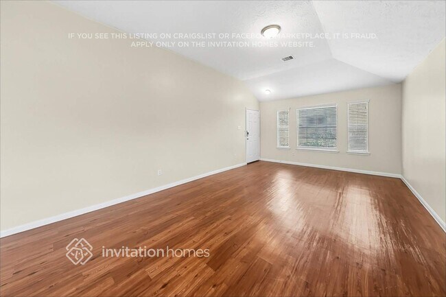 Foto del edificio - 4026 Hawthorn Glen Ct