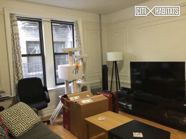 Foto del edificio - 3725 81st St