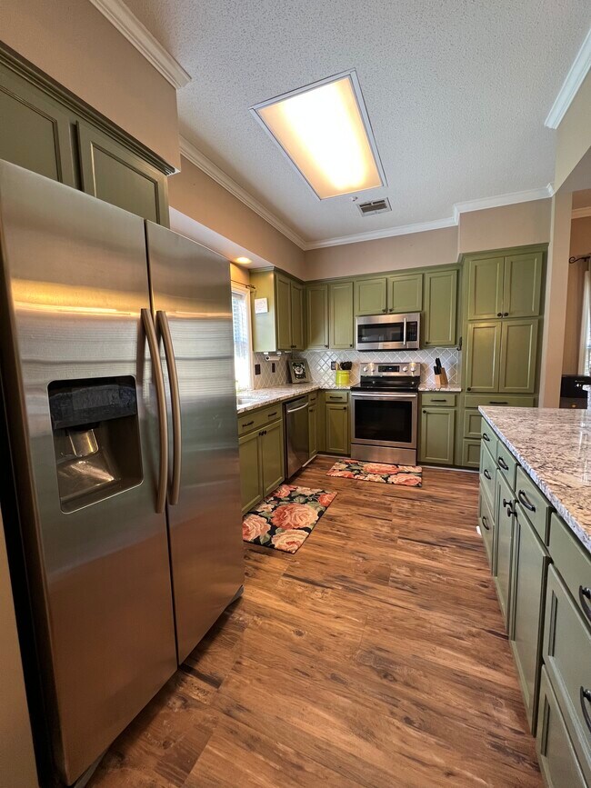 Foto del edificio - 207 Knoll Creek Cir