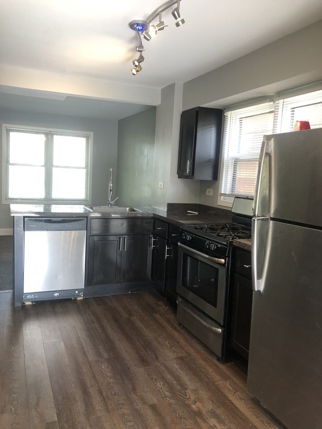 Building Photo - Nicely updated  4 Bedroom 2  bath home!