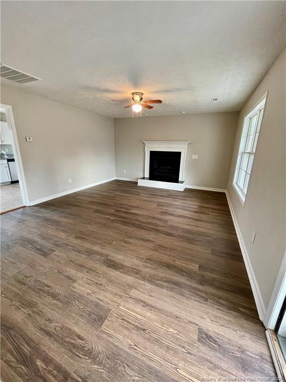 Building Photo - 843 Lakeridge Dr