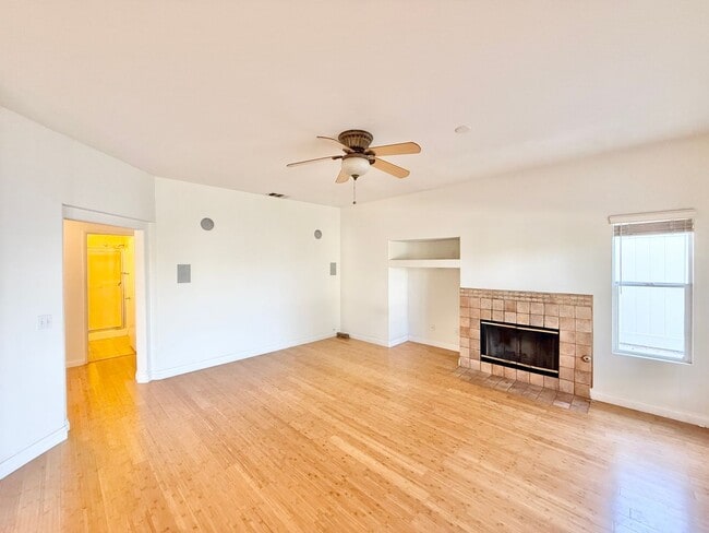 Foto del edificio - Beautiful 7B/4BA Home in Moreno Valley Ava...