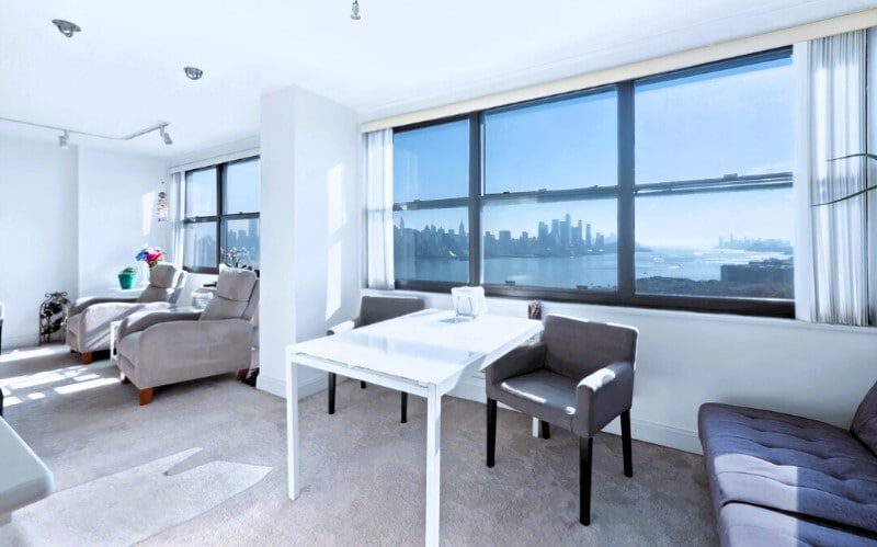 Foto principal - 7000 Kennedy Blvd E