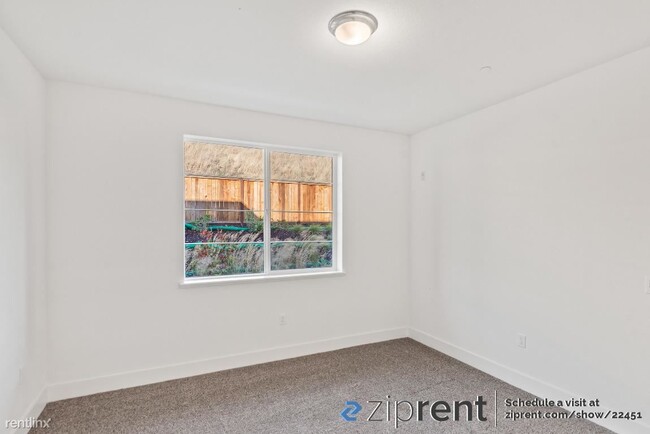 Building Photo - 4 br, 3.5 bath Townhome - 725 Delve Ct, Ha...