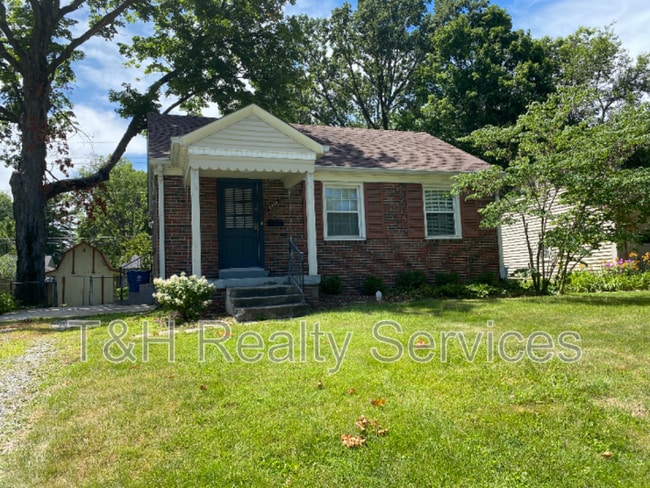 Building Photo - 5536 Primrose Ave
