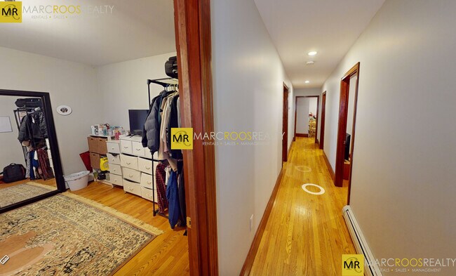 Building Photo - 30 Speridakis Ter