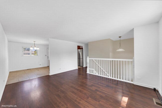 Foto del edificio - 728 Boxwood Dr