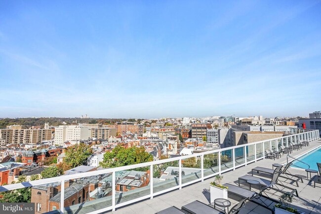 Foto del edificio - 1330 New Hampshire Ave NW