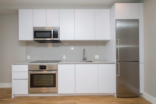 Foto del edificio - 136 Highland Ave