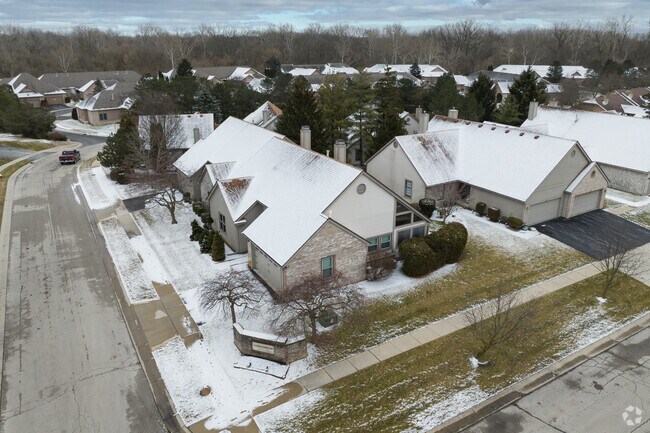 Aerial Photo - Saddlebrook