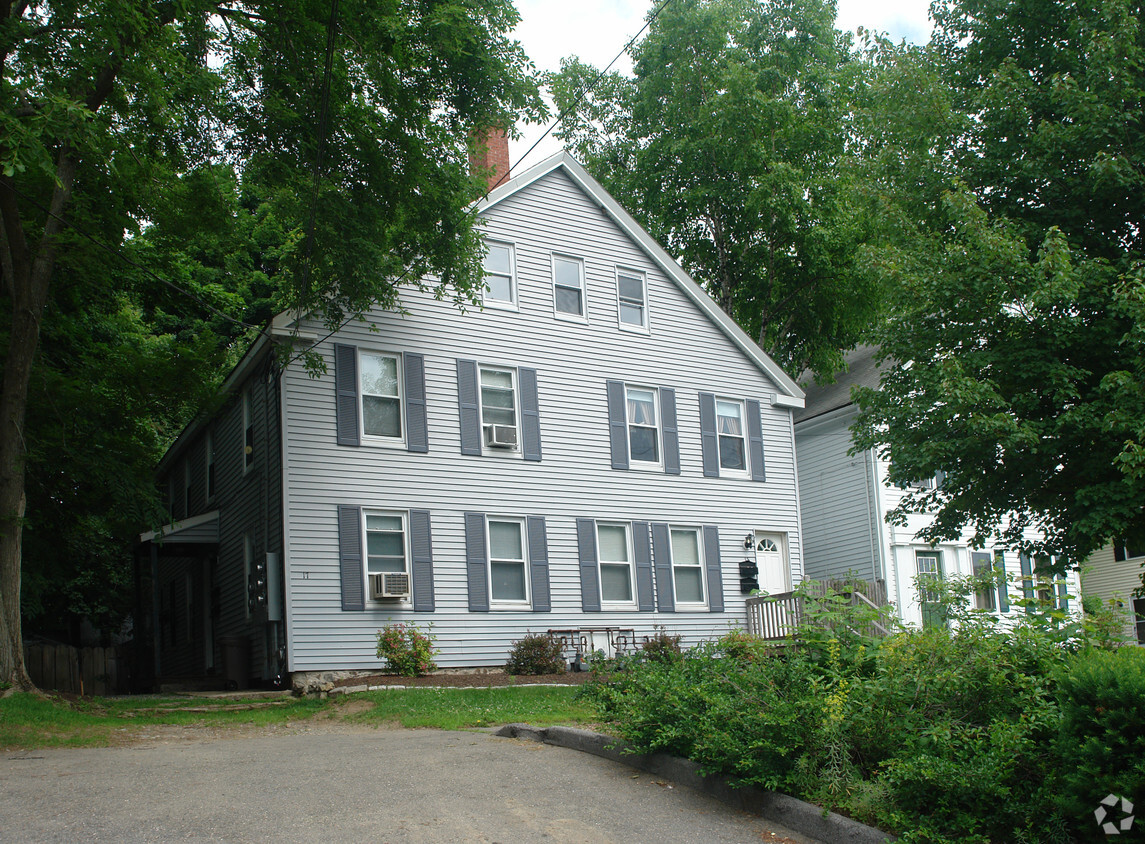 Building Photo - 19 Central St