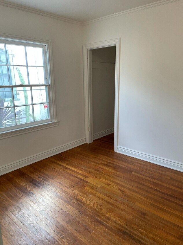 Building Photo - 1610 Rockwood St