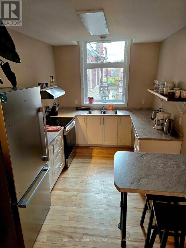 Photo du bâtiment - 266 Front St