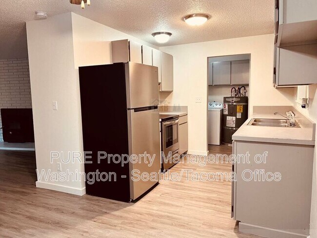 Foto del edificio - 6313 151st St NW