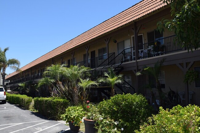 Foto del edificio - 17622 Cameron Ln