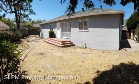 Building Photo - 15821 Via Marlin