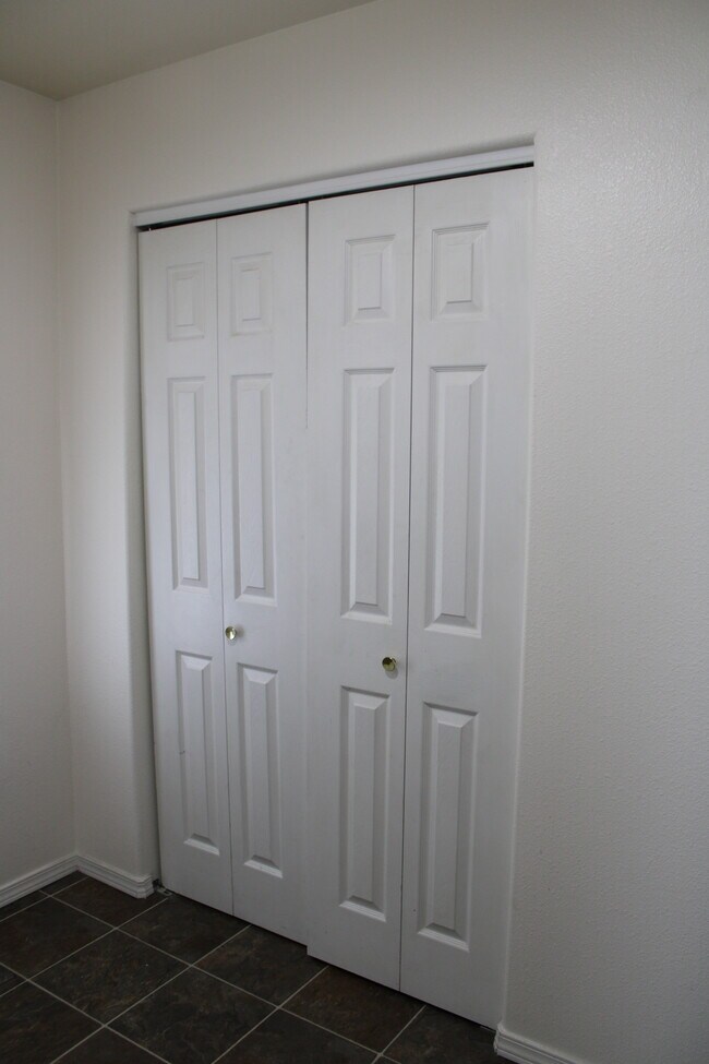 Foto del edificio - 1012 W Park St