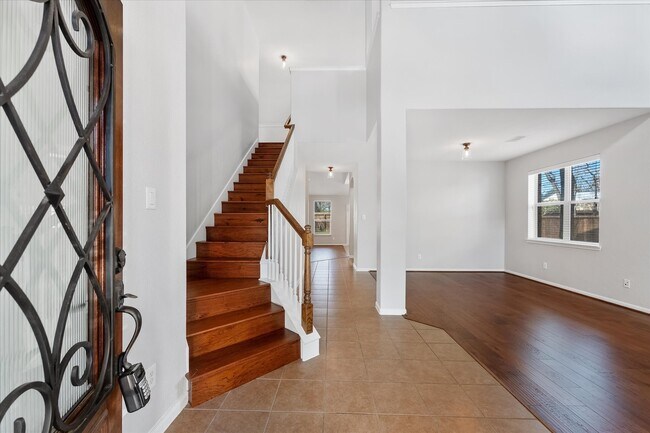 Building Photo - 146 Black Swan Pl