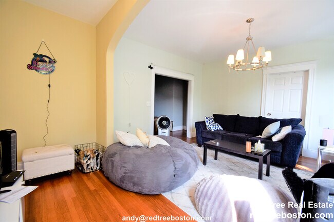 Foto del edificio - 184 Saint Paul St