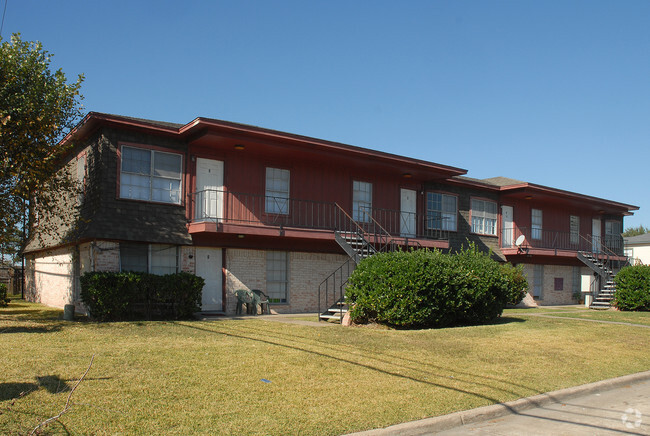 Building Photo - 6020 Alpine Cir