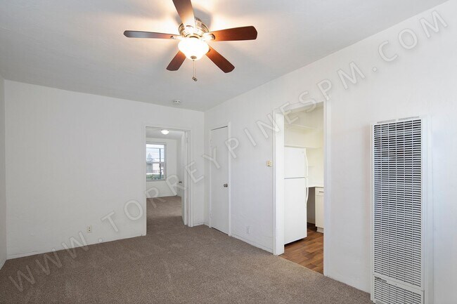 Foto del edificio - Rare Coastal 1BR Between Windansea Beach a...