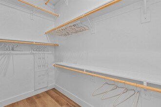 Building Photo - 1371 Provident Dr