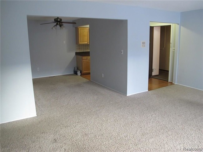 Building Photo - 12068 Ina Dr
